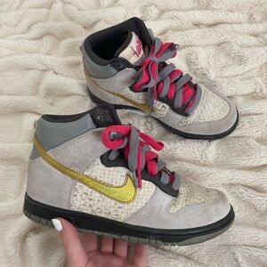 Nike SB Dunk High 2009 6.0 Metallic platinum and Pink high-top sneakers sz
